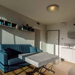 Exclusive With Sea View 아파트 *