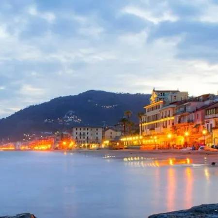 Apartment Exclusive With Sea View Alassio