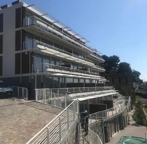 Exclusive With Sea View Apartman Alassio